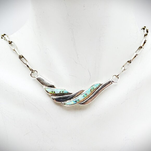 SOUTHWEST Design Sterling Silver Kyocera Opal Pendant Necklace - Picture 3 of 7